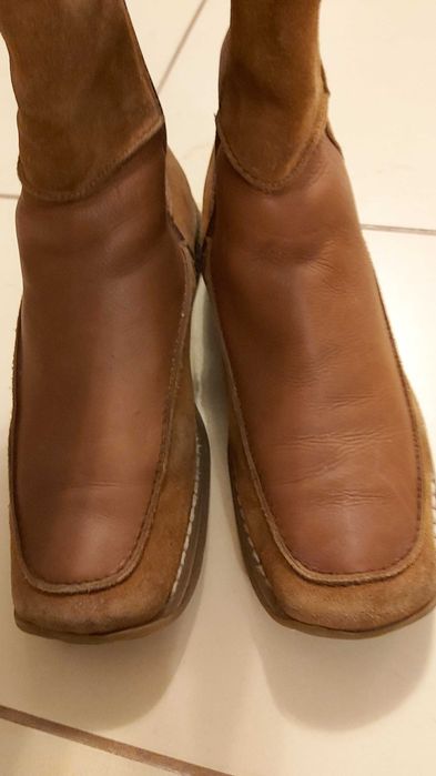 Buty zimowe damskie skórzane r. 39 Gino Rossi na suwak.