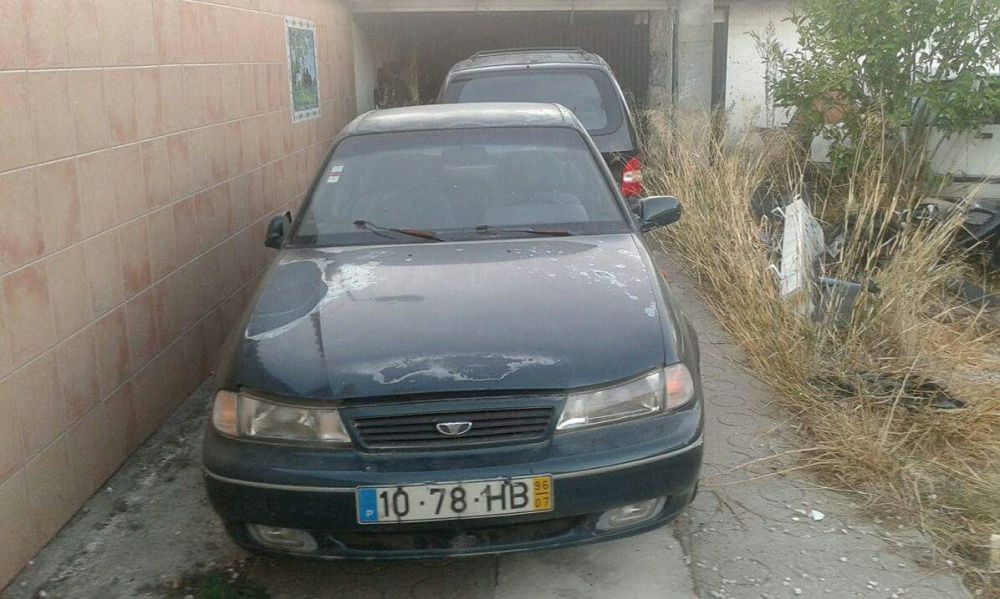 Para peças DAEWOO NEXIA 1.5 ano 1996 completo ainda a trabalhar troco