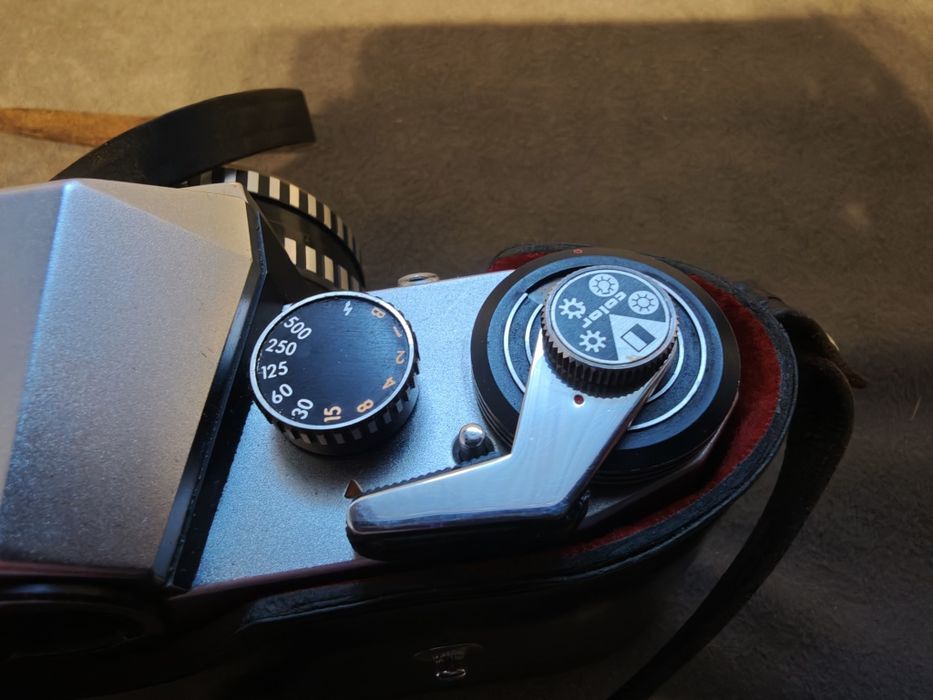 Aparat fotograficzny Praktica PL Nova 1B Carl Zeiss Jena