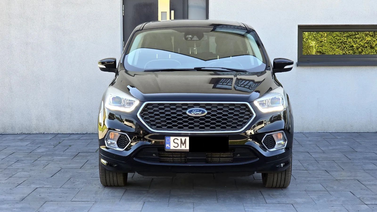 Ford Kuga VIGNALE_4x4_180KM_Black Edition_Kamera_Bi-Xenon_Nawigacja_Android_SONY