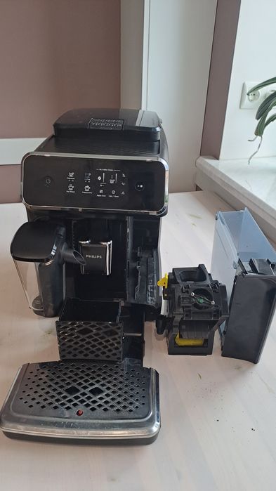 Кавомашина Philips Latte Go.