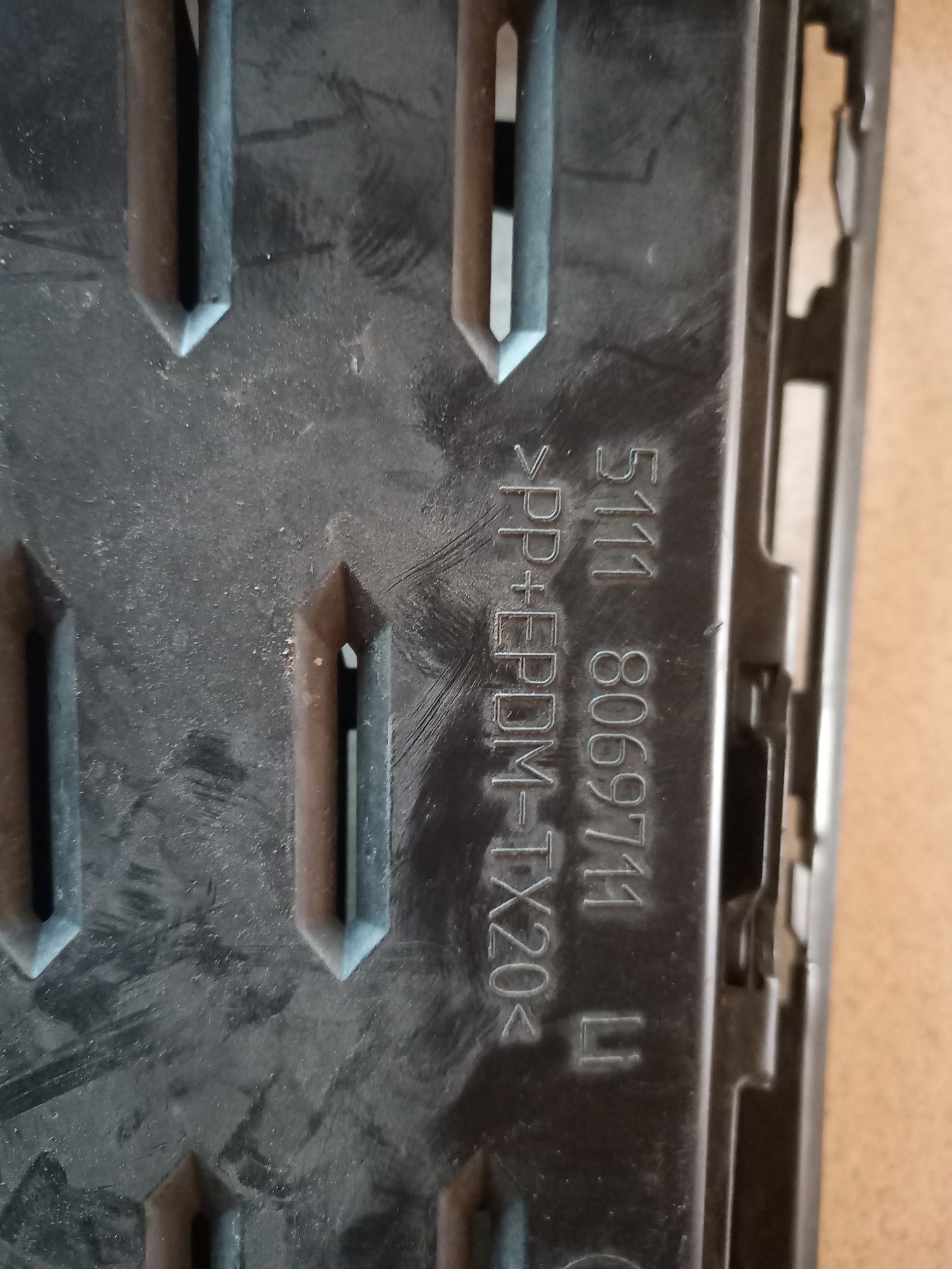Решітка повітря bmw g32 51118069711 51118069712