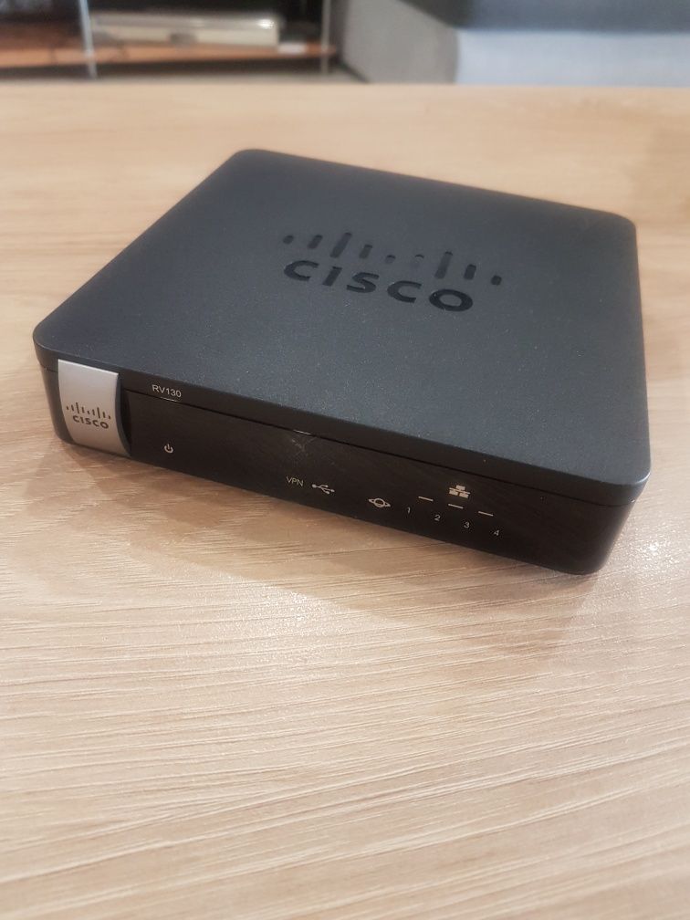 Роутер CISCO RV130