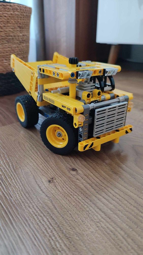 Ciężarówka górnicza 2 w 1 Lego Technic 42035