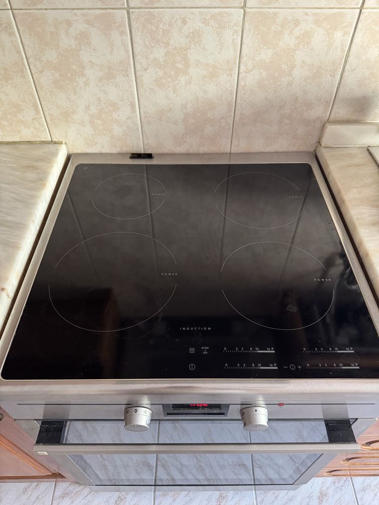 Forno com Placa de Indução ​AEG 47036IU-MN