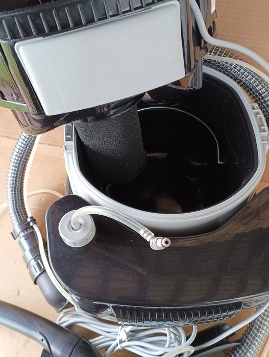 Odkurzacz piorący-ELISE