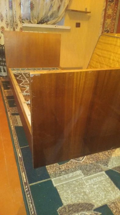 Кровать б/у однушка