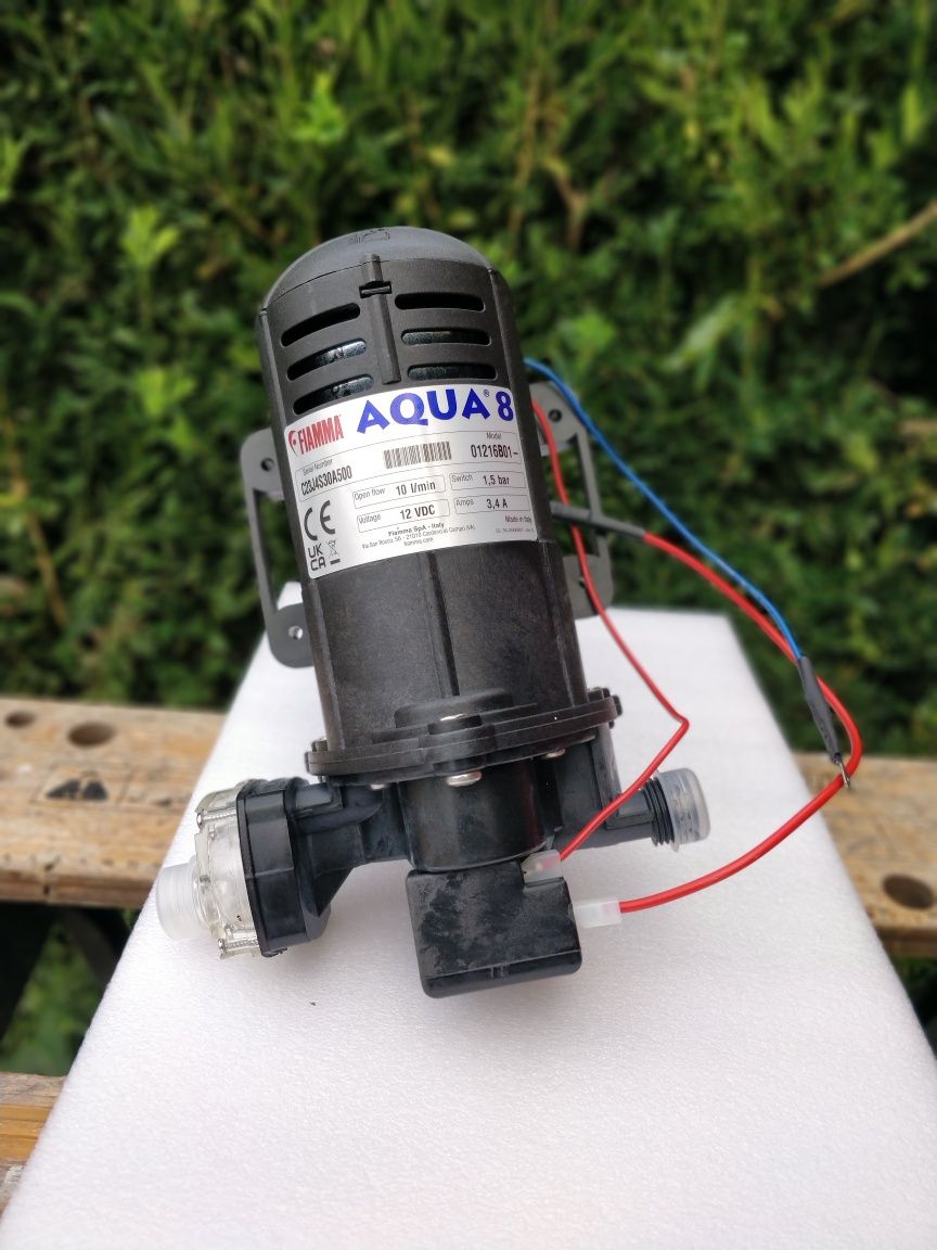 Bomba de pressão 12 V Fiamma Aqua 8 - 10 Litros
