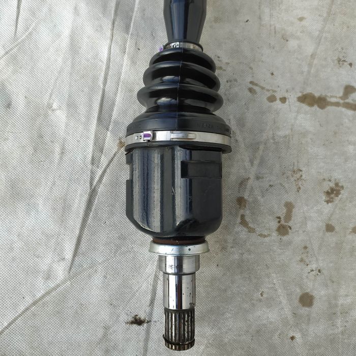 27 тыс.км приводной вал / полуось Toyota Corolla 150