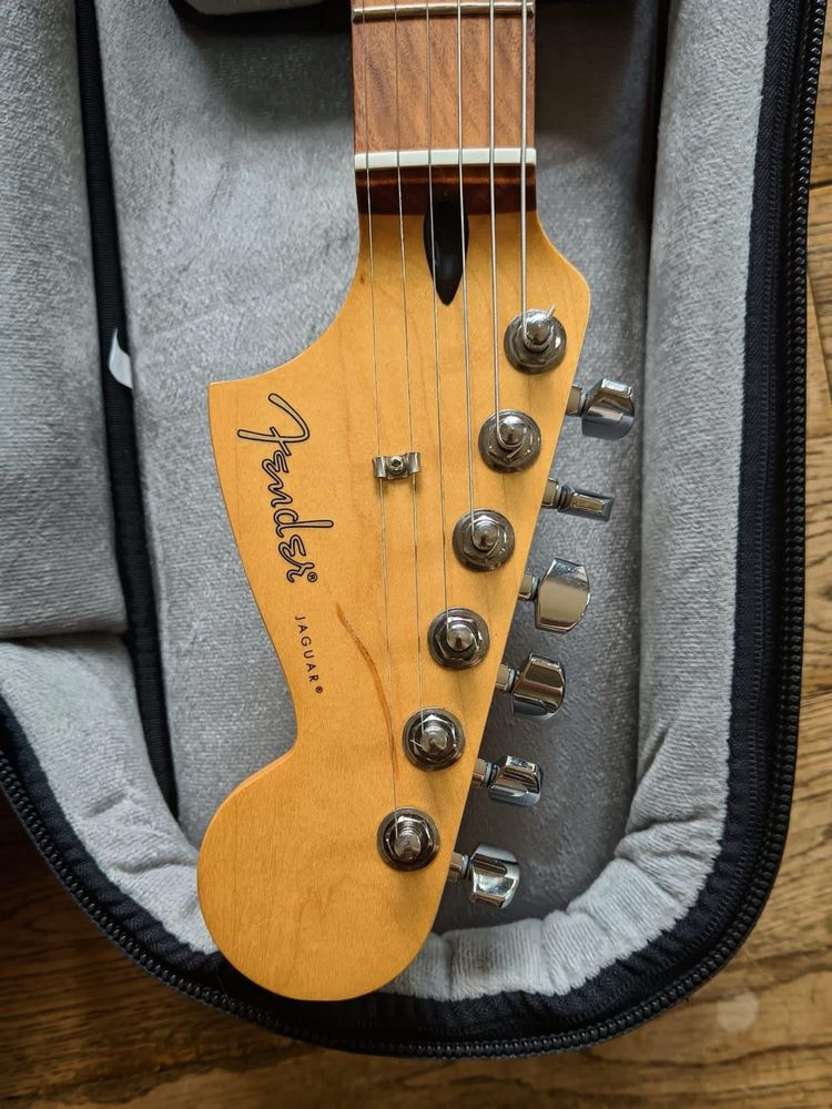 Fender Jaguar zjawiskowa gitara elektryczna