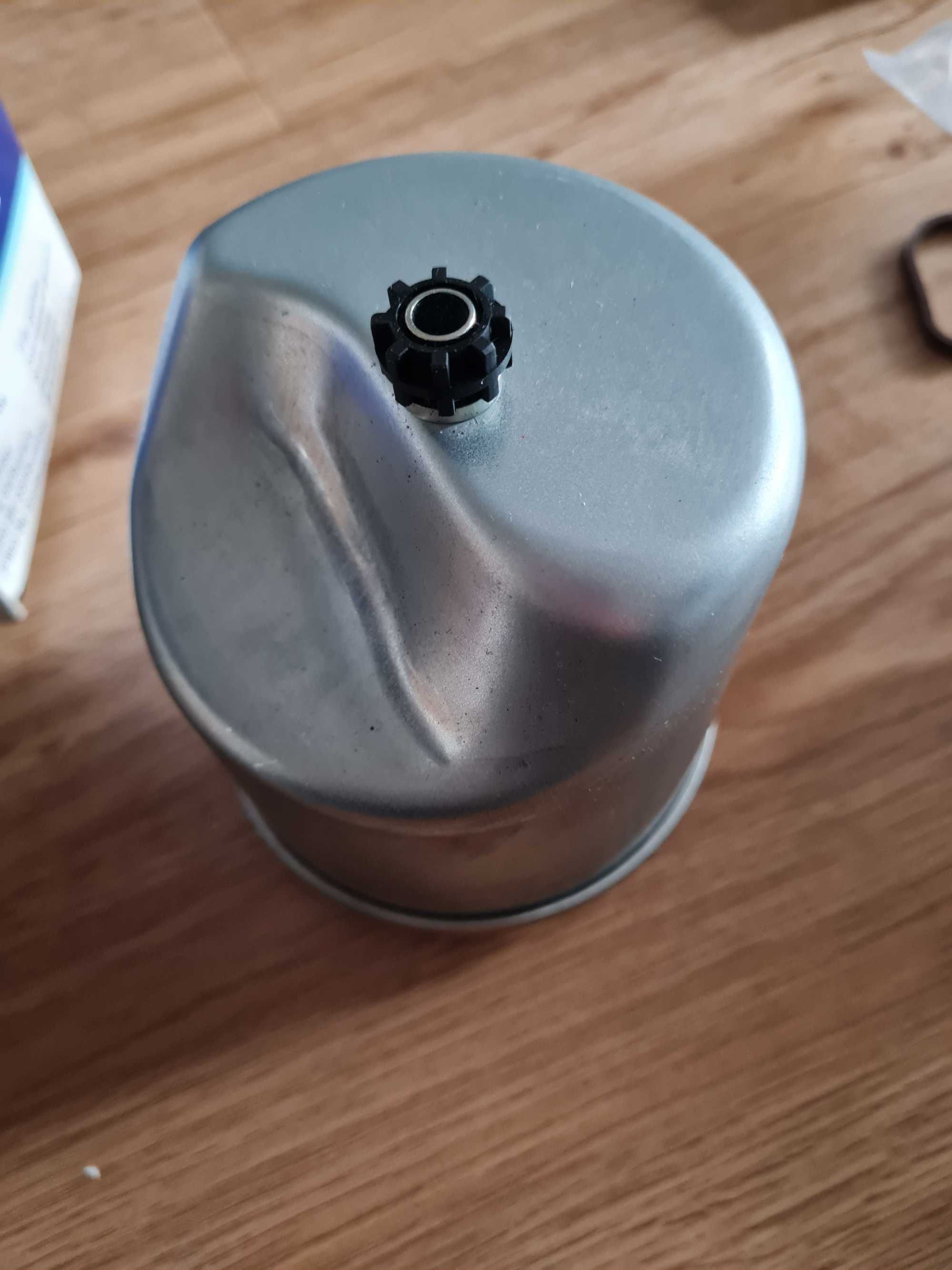 Filtr paliwa UFI  Filtr Ford Mazda Volvo