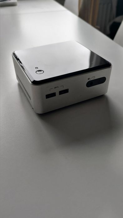 Mini kompuer PC  intel i3, 4 GB ram, dysk 120 gb