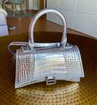 Mala balenciaga prateada