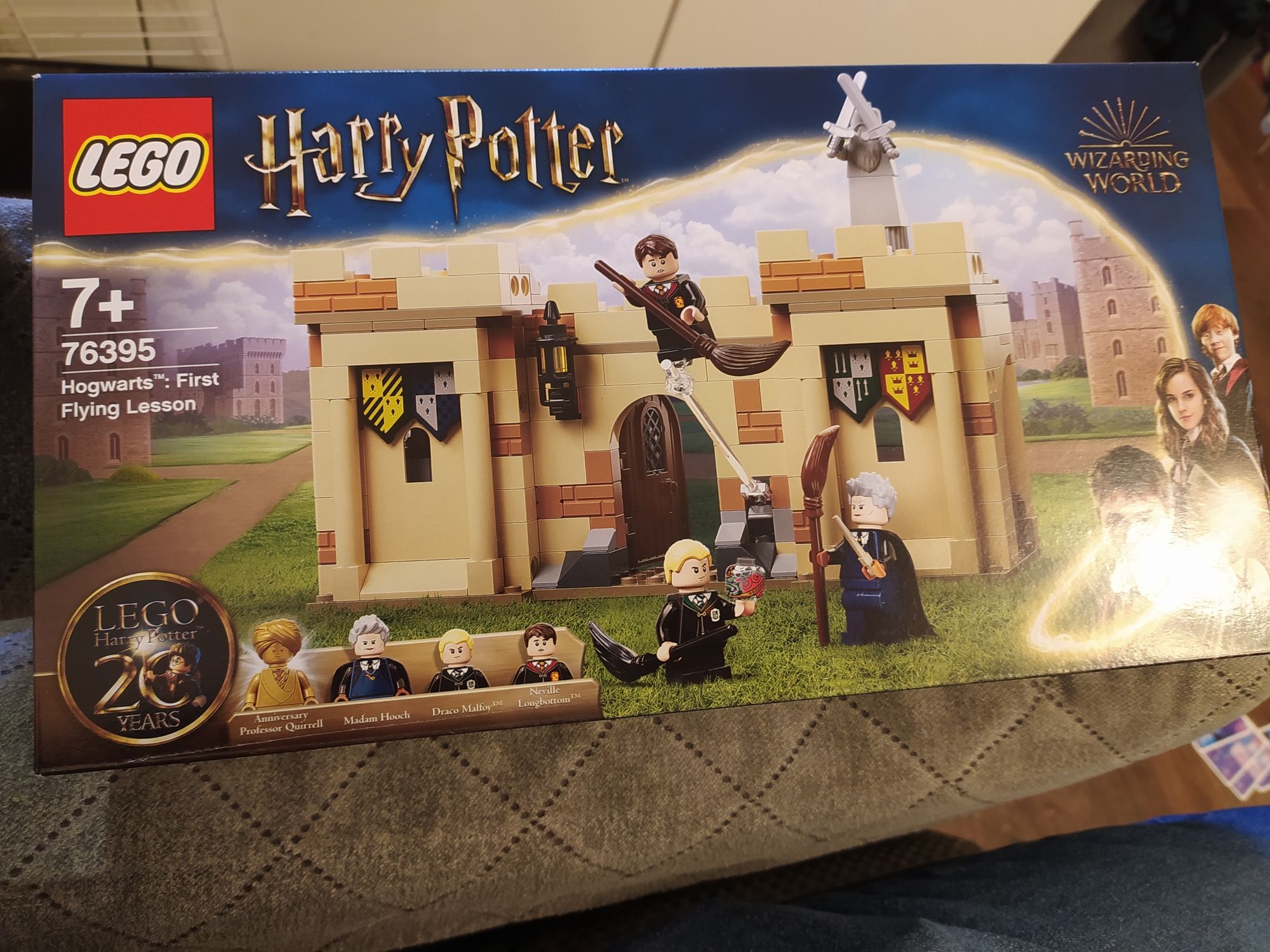 LEGO 76395 Harry Potter - Hogwart: Pierwsza lekcja latania