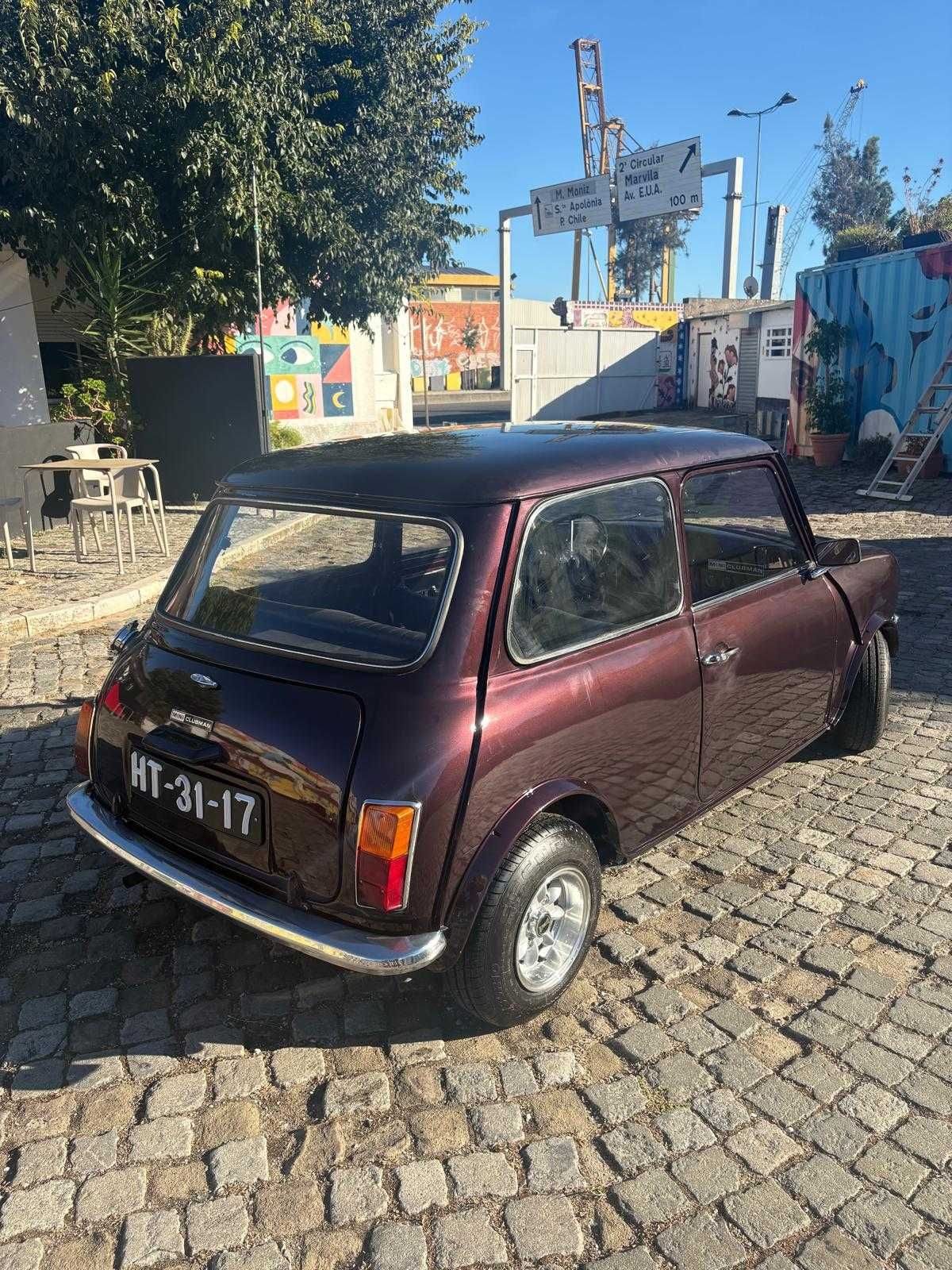 Clássico Mini 1976 – Restaurado ao Detalhe