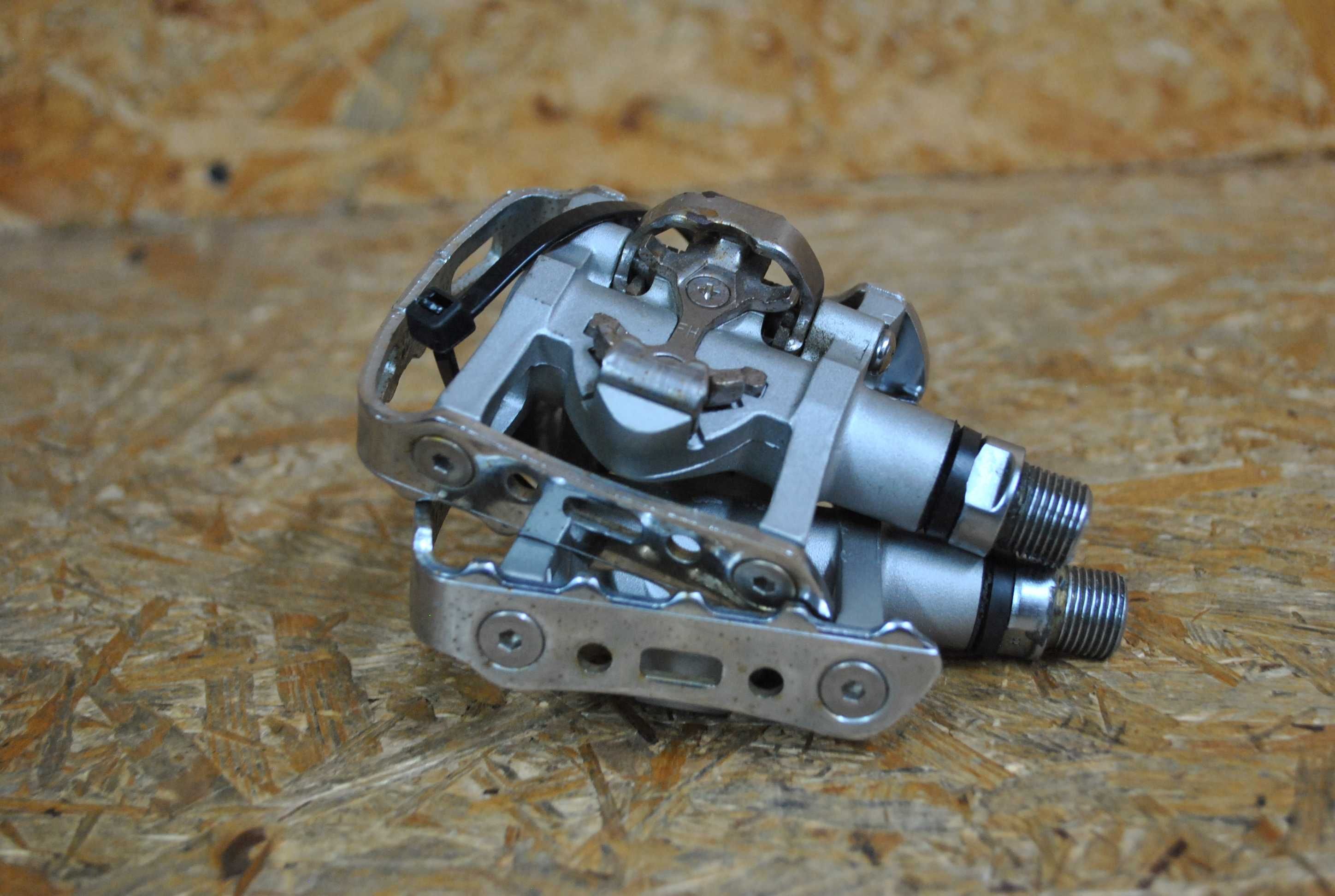 Idealne Pedały Shimano SPD PD-M324 MTB Gravel 4