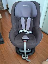 Cadeira de Bebé com sistema isofix