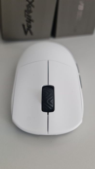 Mouse gamer Scyrox V8