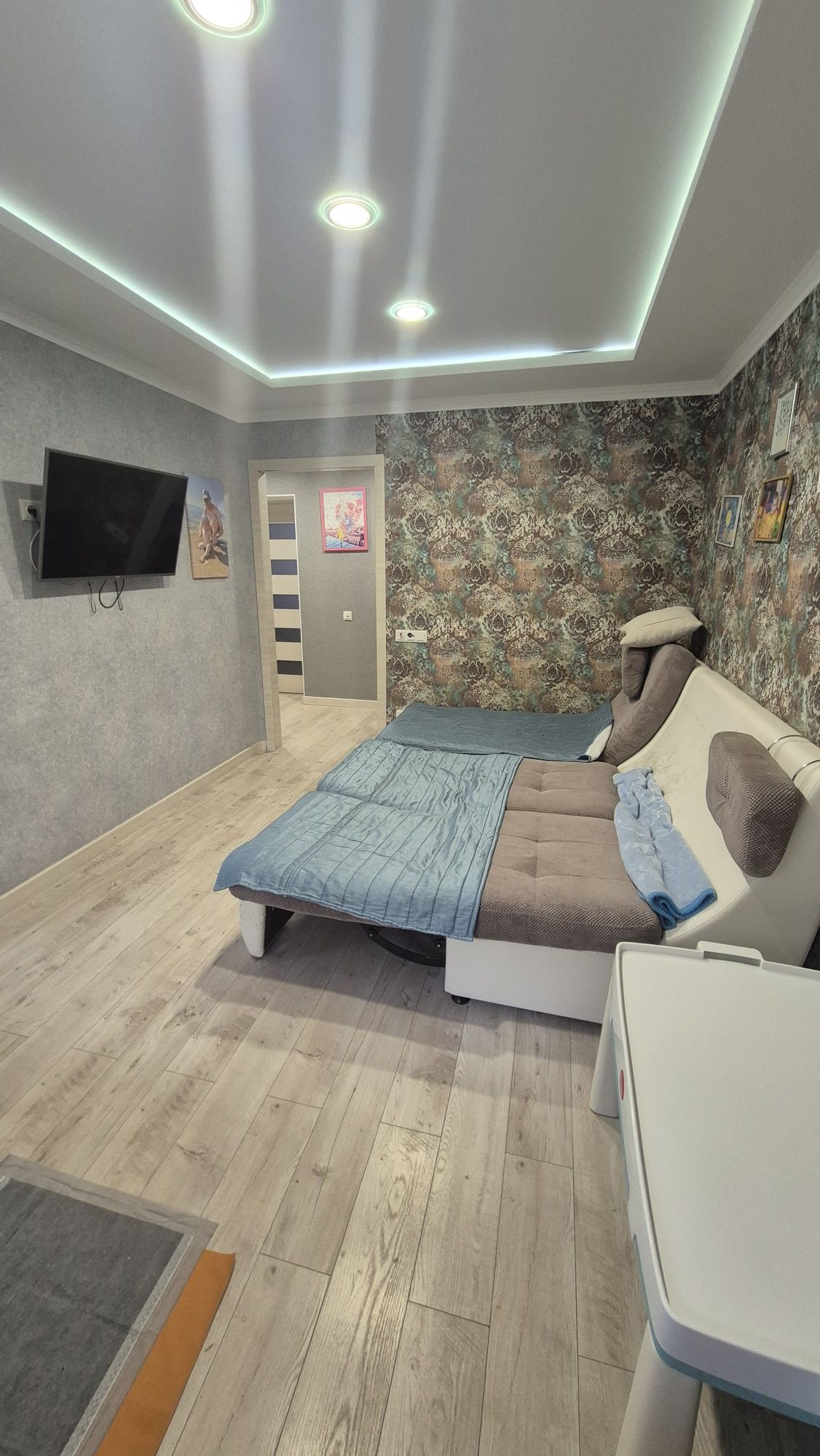 Продам квартиру з ремонтом,р-н Військове містечко