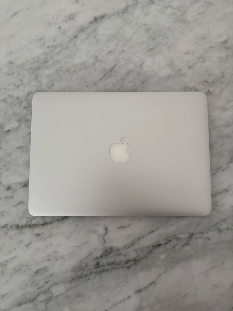 Mac Book Pro 512Gb Retina 13’ 8GB i5