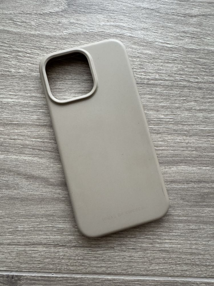 Etiu na iPhone 15 Pro Max Ideal of Sweden