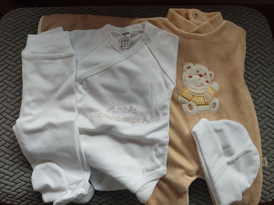 Primeira Roupinha Bebé