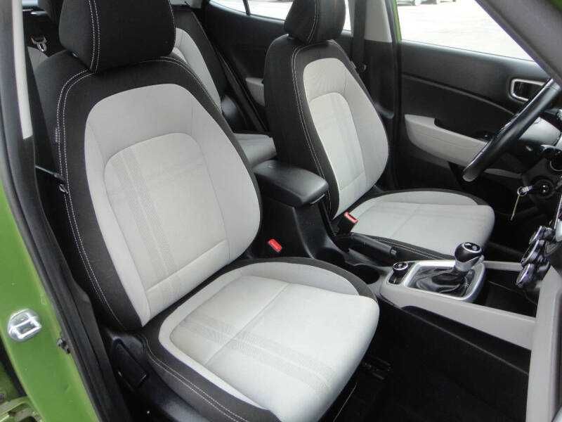 2022 Hyundai Venue SEL