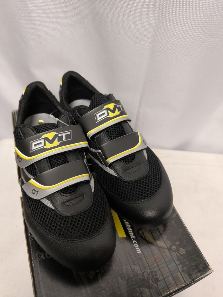 Nowe buty na rower szosowy DMT rozmiar 40 (25cm) SPDSL