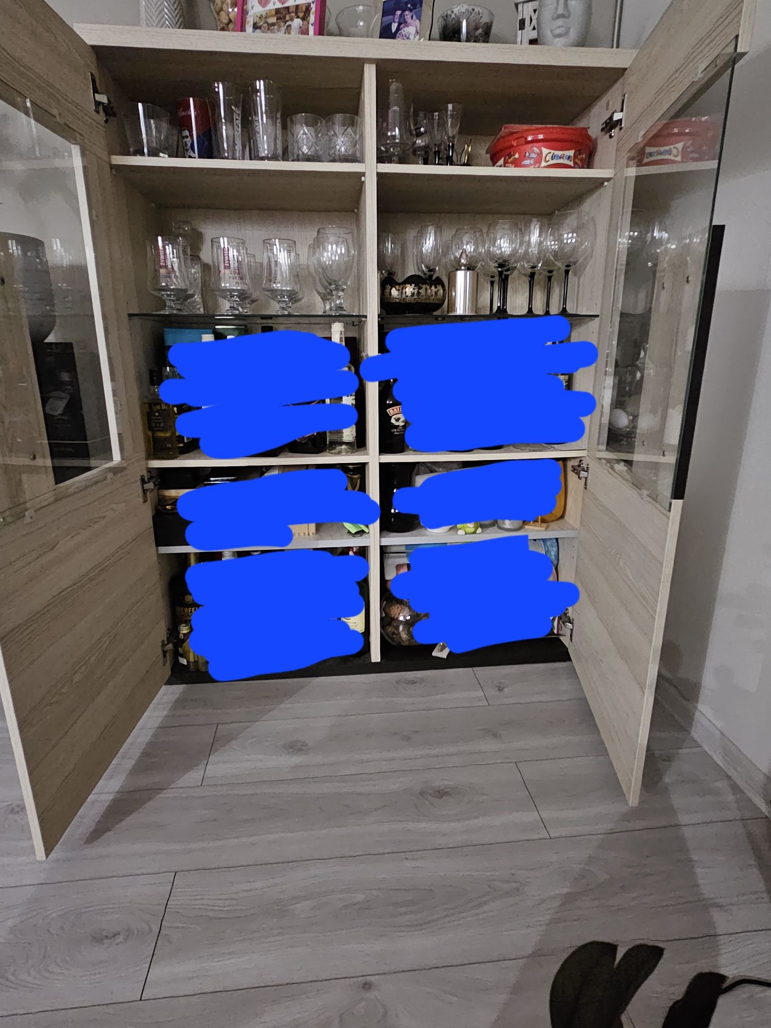 Witryna do salonu