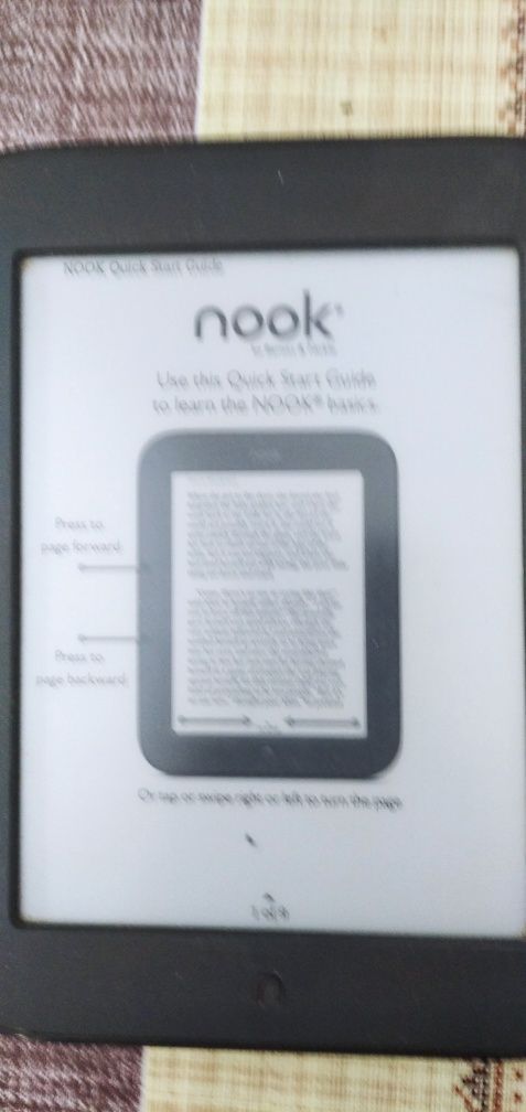 Читалка Barnes & Noble Nook The Simple Touch Reader