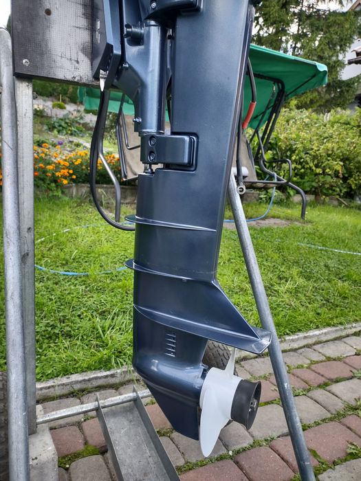 silnik zaburtowy Yamaha 6KM 2 suw L-dlugi, el.start, uciag