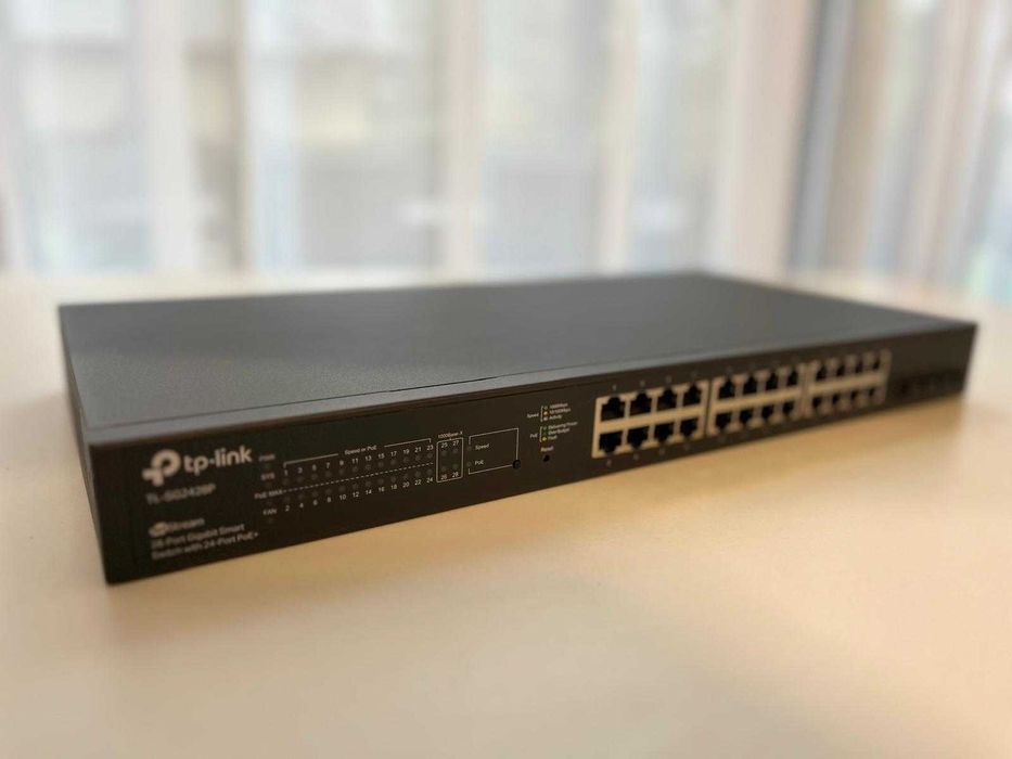 Gigabit Switch TP-Link SG2428P POE - stan idealny, używany w domu.