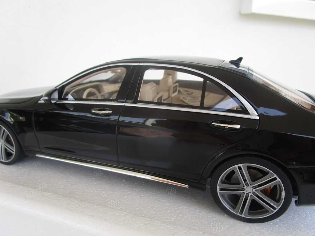 Model Mercedes-Benz Brabus Rocket 900, GT-Spirit, GT172 1:18