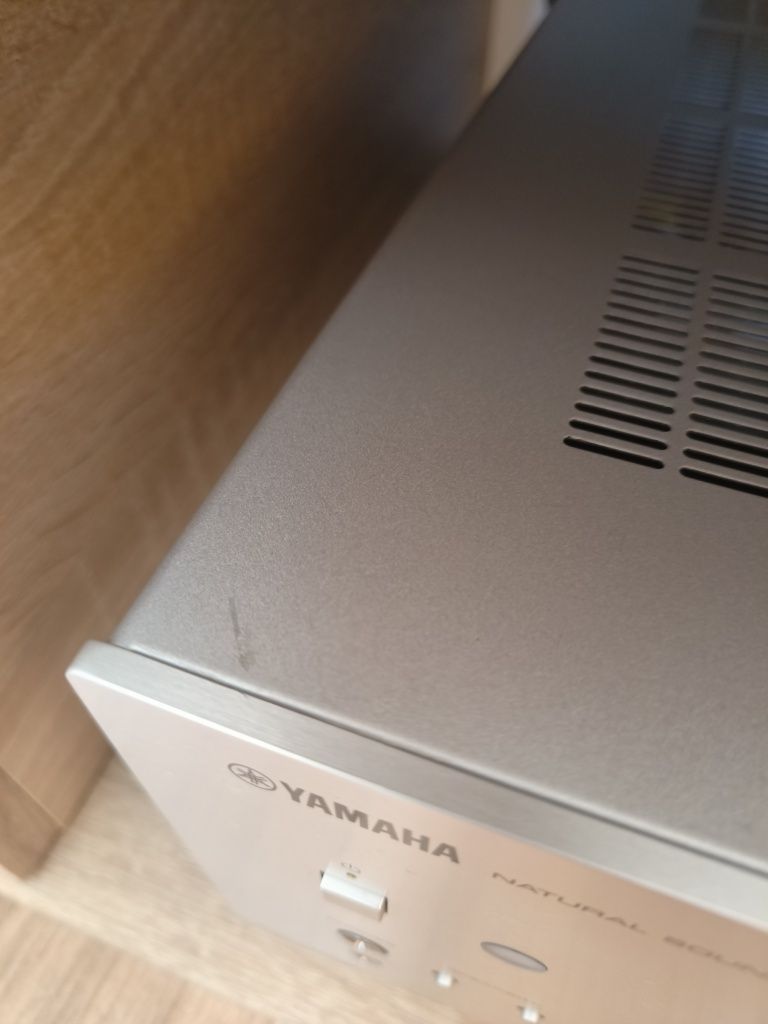 Amplituner wzmacniacz stereo Yamaha rn-803d