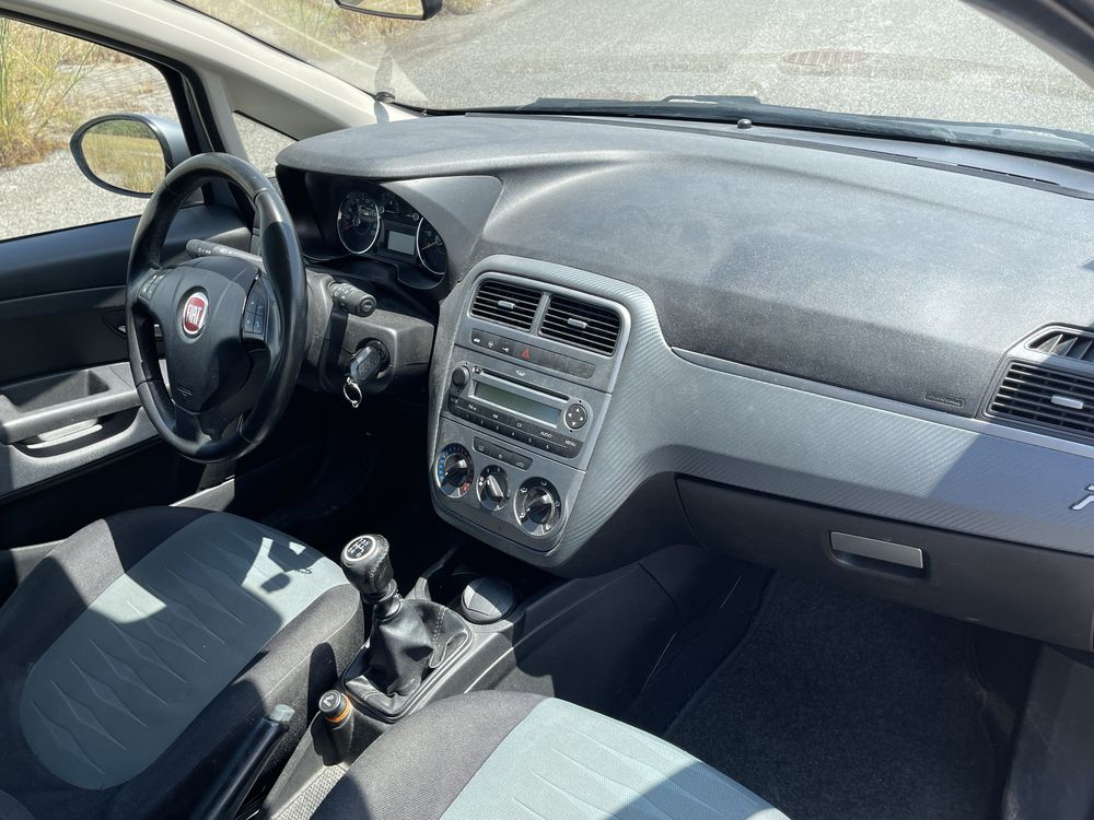 Fiat punto 1.2i 75cv 101.000km 2009