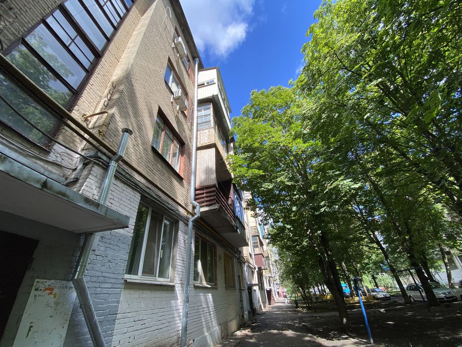 Продажа 1К -27,7 М. метро ХТЗ американка со своим санузлом и кухней