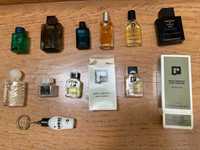 Coleção de miniaturas de perfumes