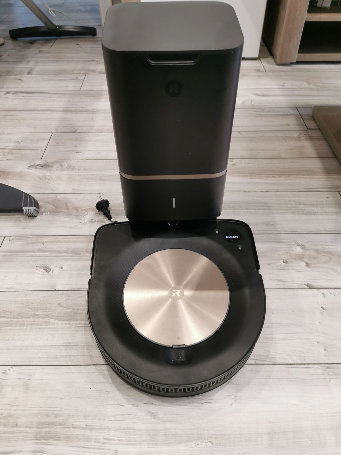 iRobot Roomba s9+ plus odkurzacz stacja clean Base jak NOWY gwarancja