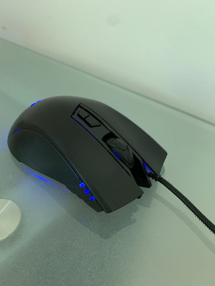 Rato praticamente novo