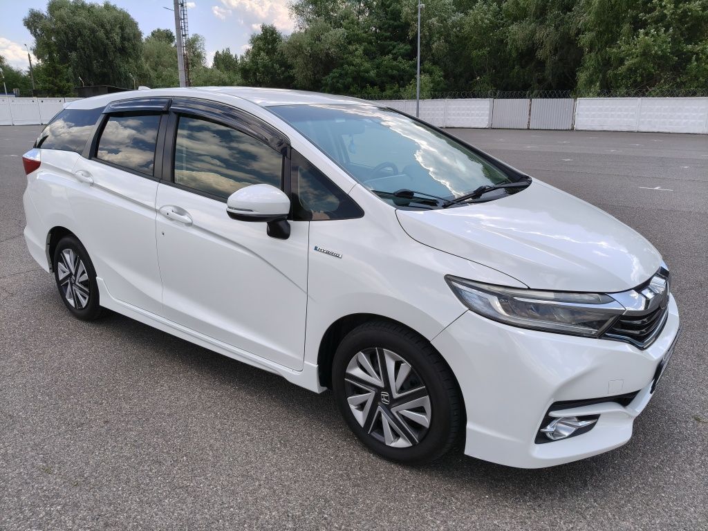 Honda Shuttle 2016, 1.5 гібрид