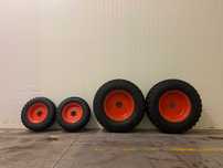 Felgi z oponami trawiastymi(G1) 2x380/70/24 i 2x260/70/16 Kioti Kubota