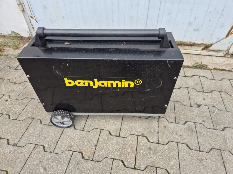 Podajnik drutu do spawarki benjamim z Niemiec
