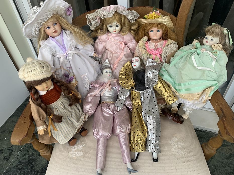 Bonecas de porcelana