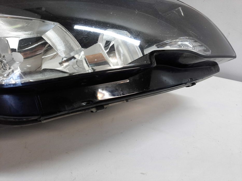 Peugeot 308 T9 13- lampa reflektor lewy prawy przód oryginał europa