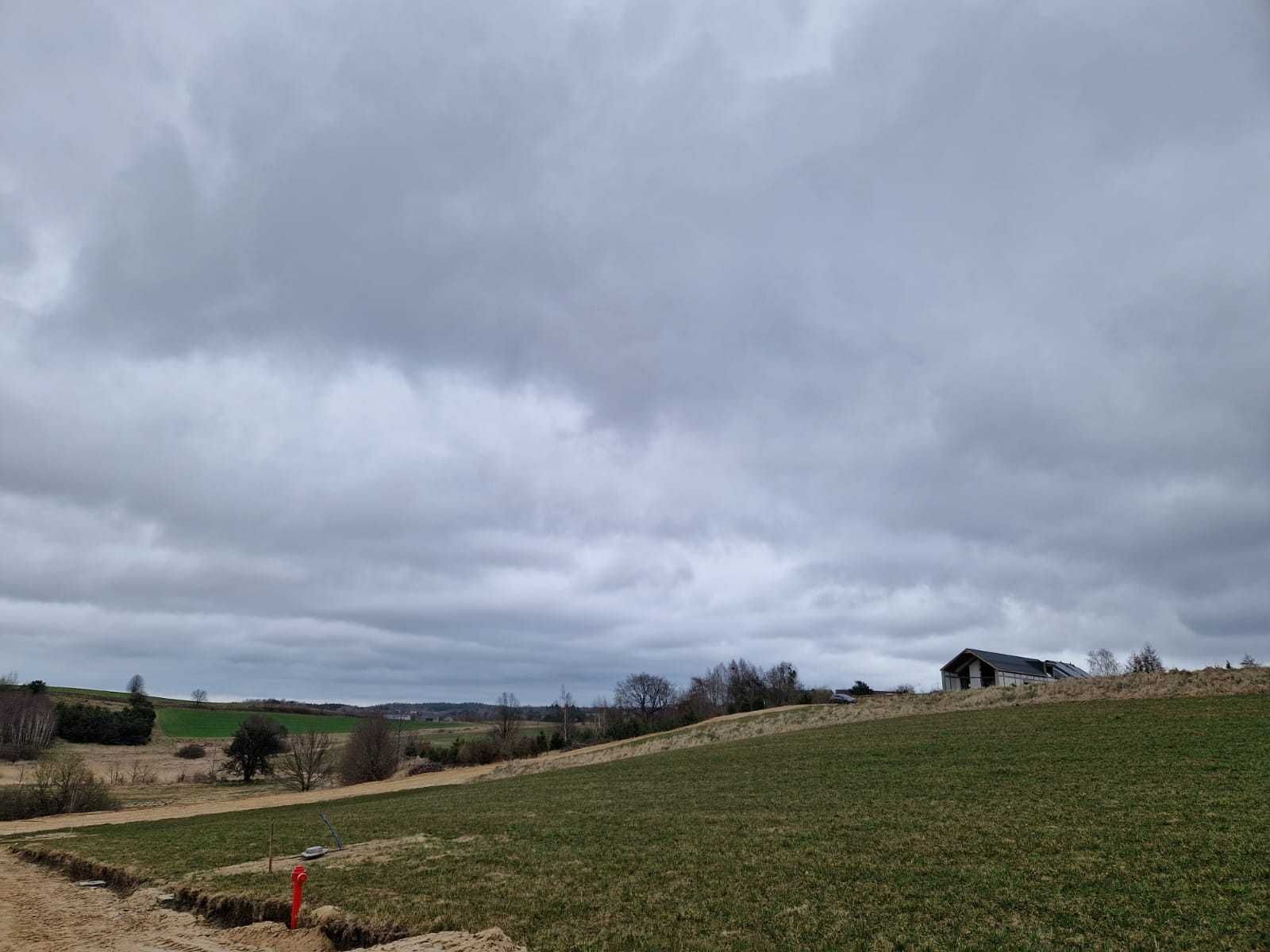 sprzedam działkę budowlaną, 10 min od Wejherowa, z wodą i prądem