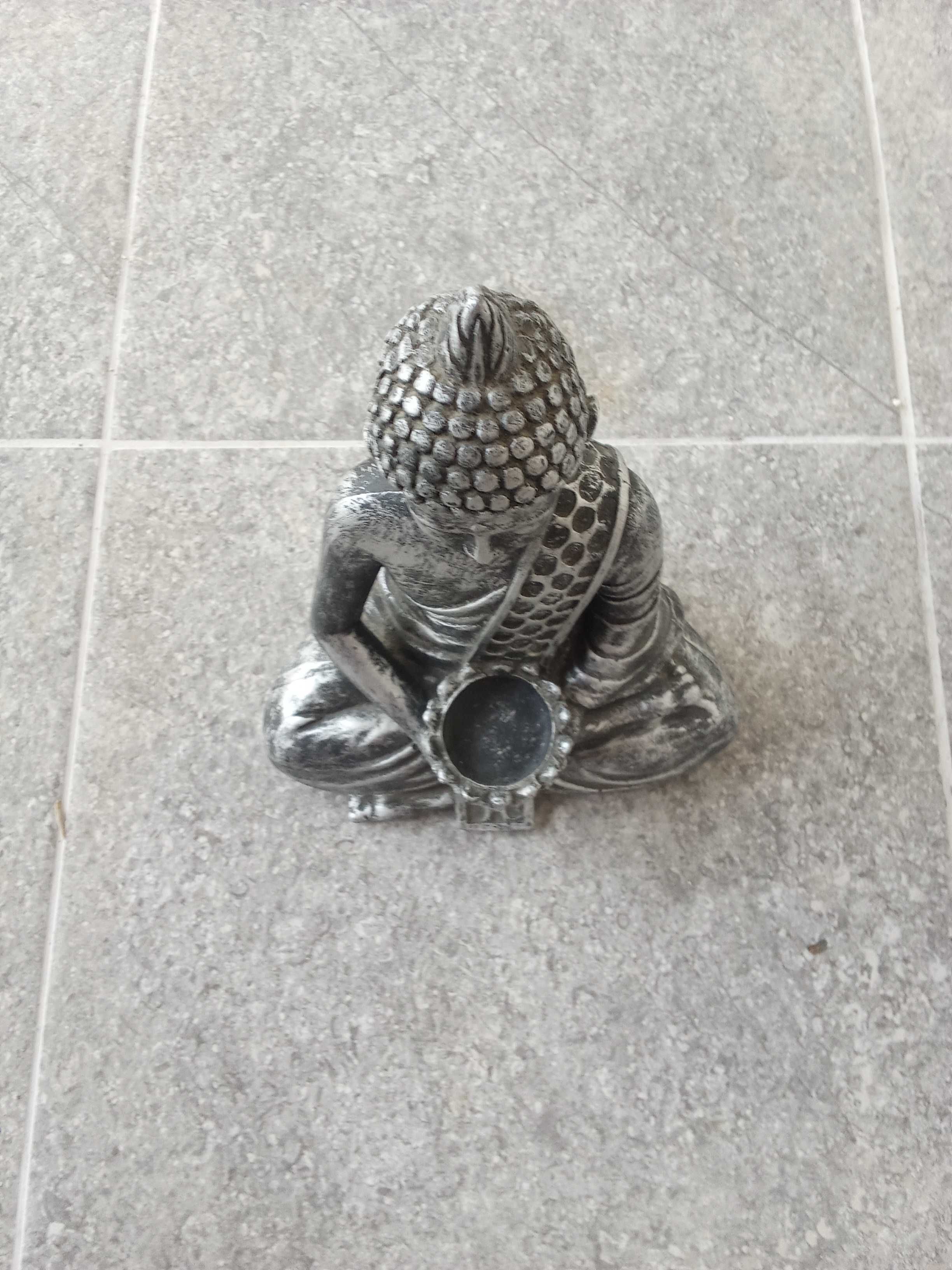 Buda com suporte para vela
