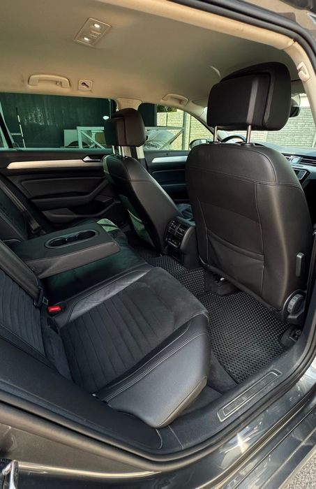 Volkswagen Passat B8 із мотором 2.0 TDI (190к.с)  4MOTIO R-Line