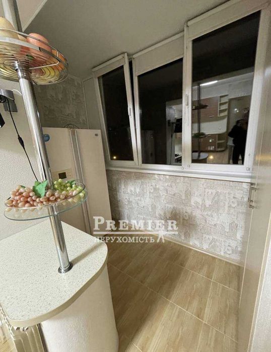 Продам квартиру з ремонтом на Заболотного