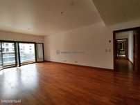Apartamento T3 Arrendamento em Sacavém e Prior Velho,Loures