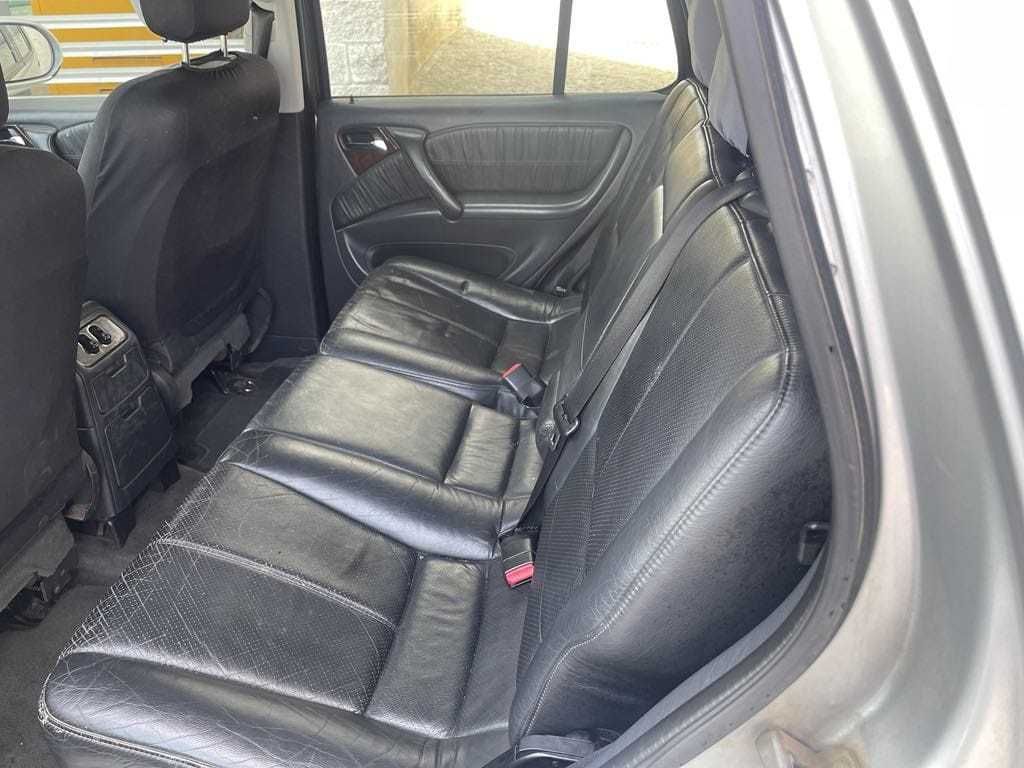 Mercedes ML 270 .